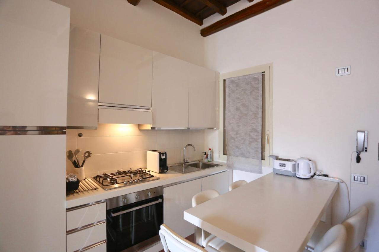 Benedetta 22 - Trastevere Рим Экстерьер фото